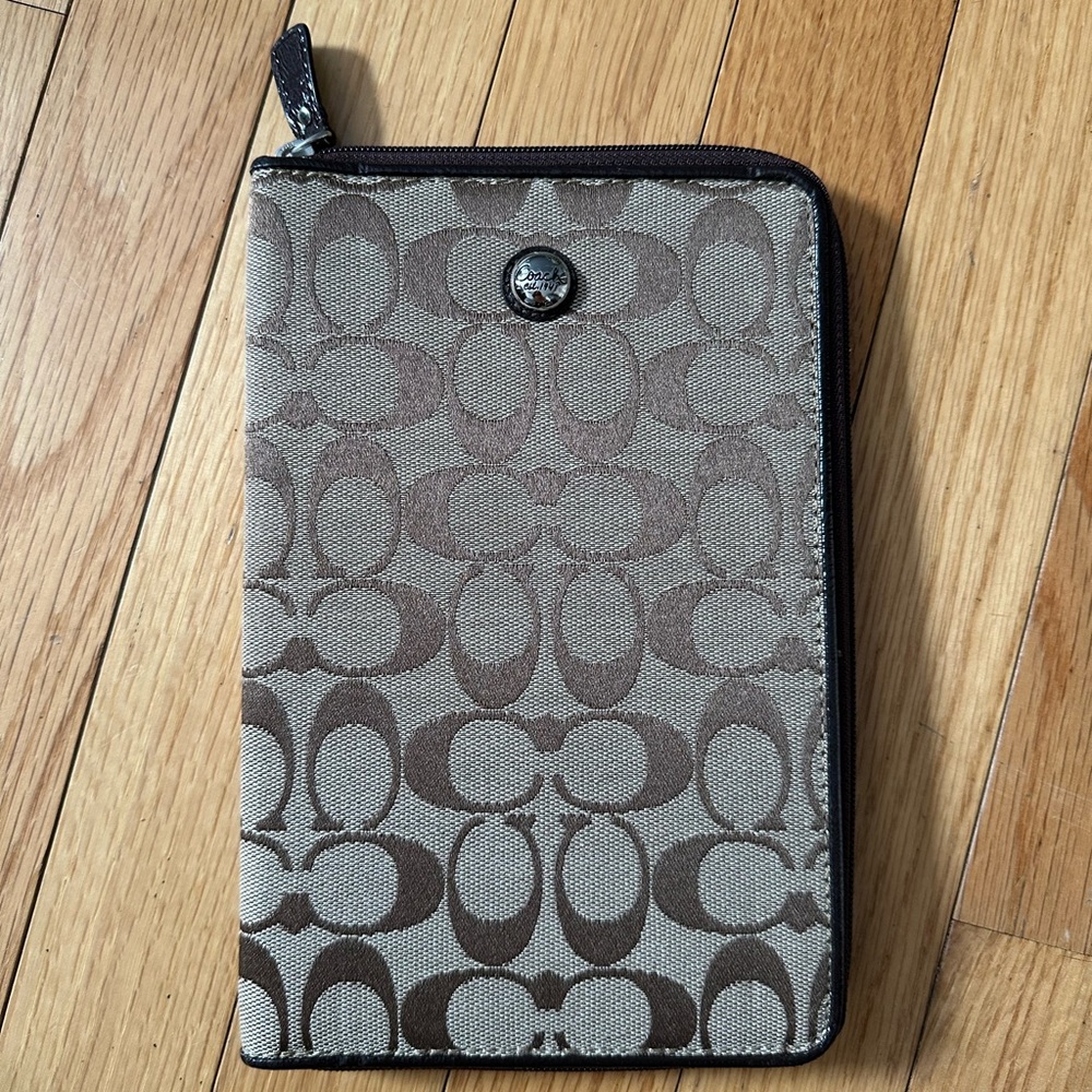 COACH tablet case/holder